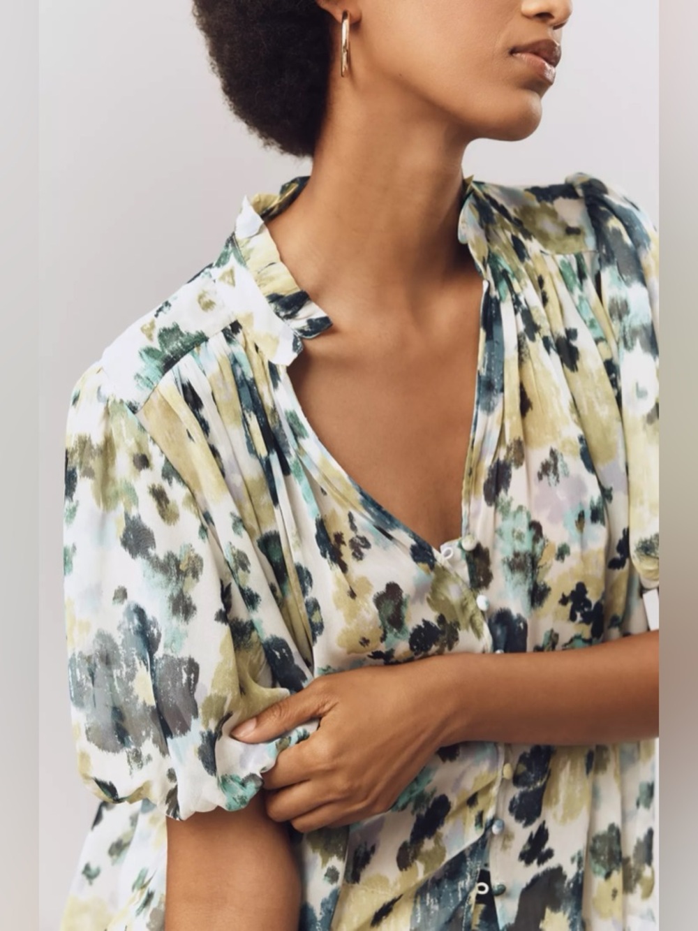 Anthropologie Estela Sheer Printed Blouse Short Sleeve Petite Lightweight Size S